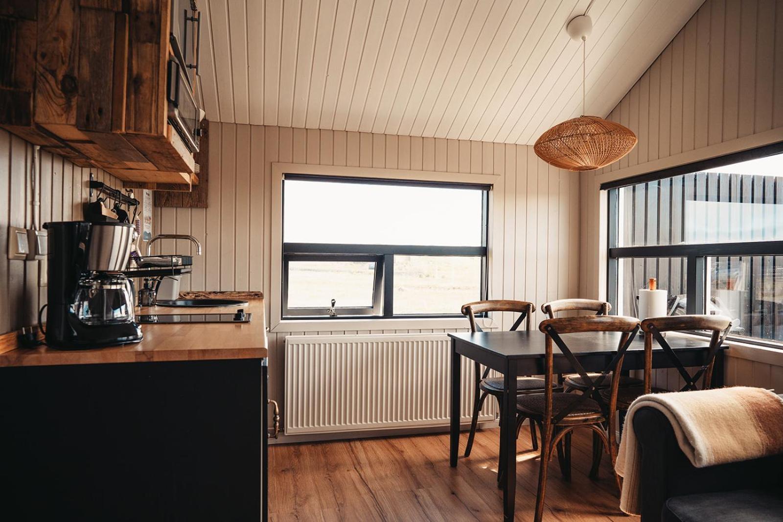 Ocean Break Cabins Sandgerði Bagian luar foto