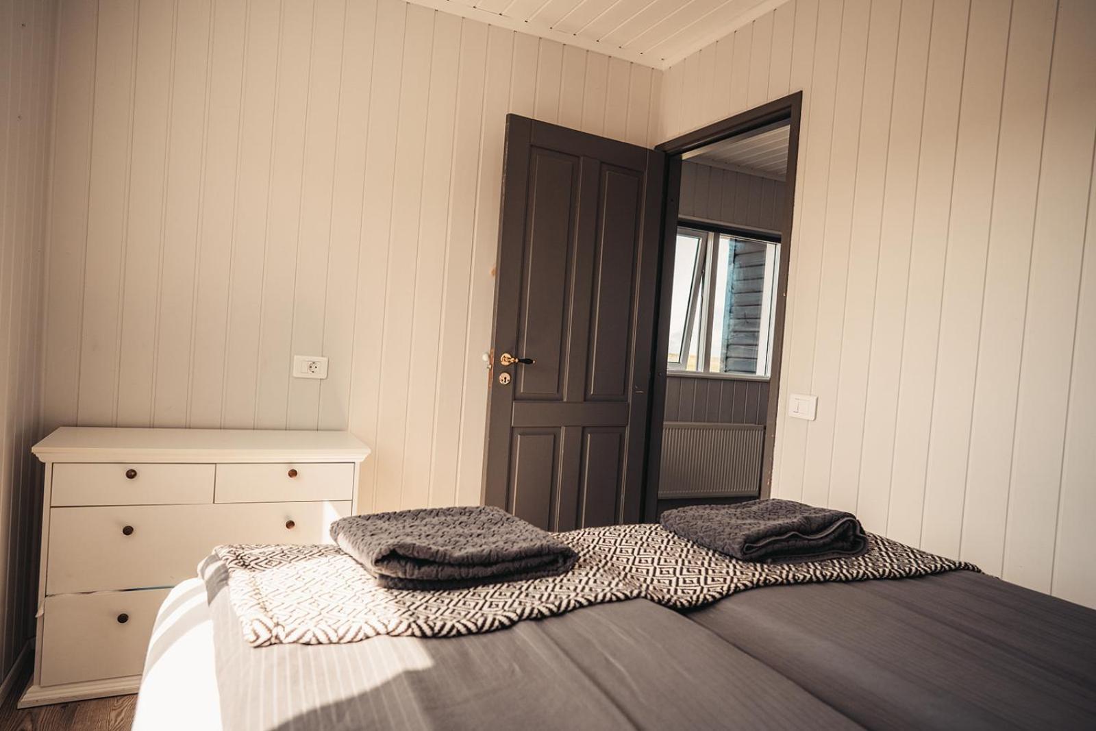 Ocean Break Cabins Sandgerði Bagian luar foto